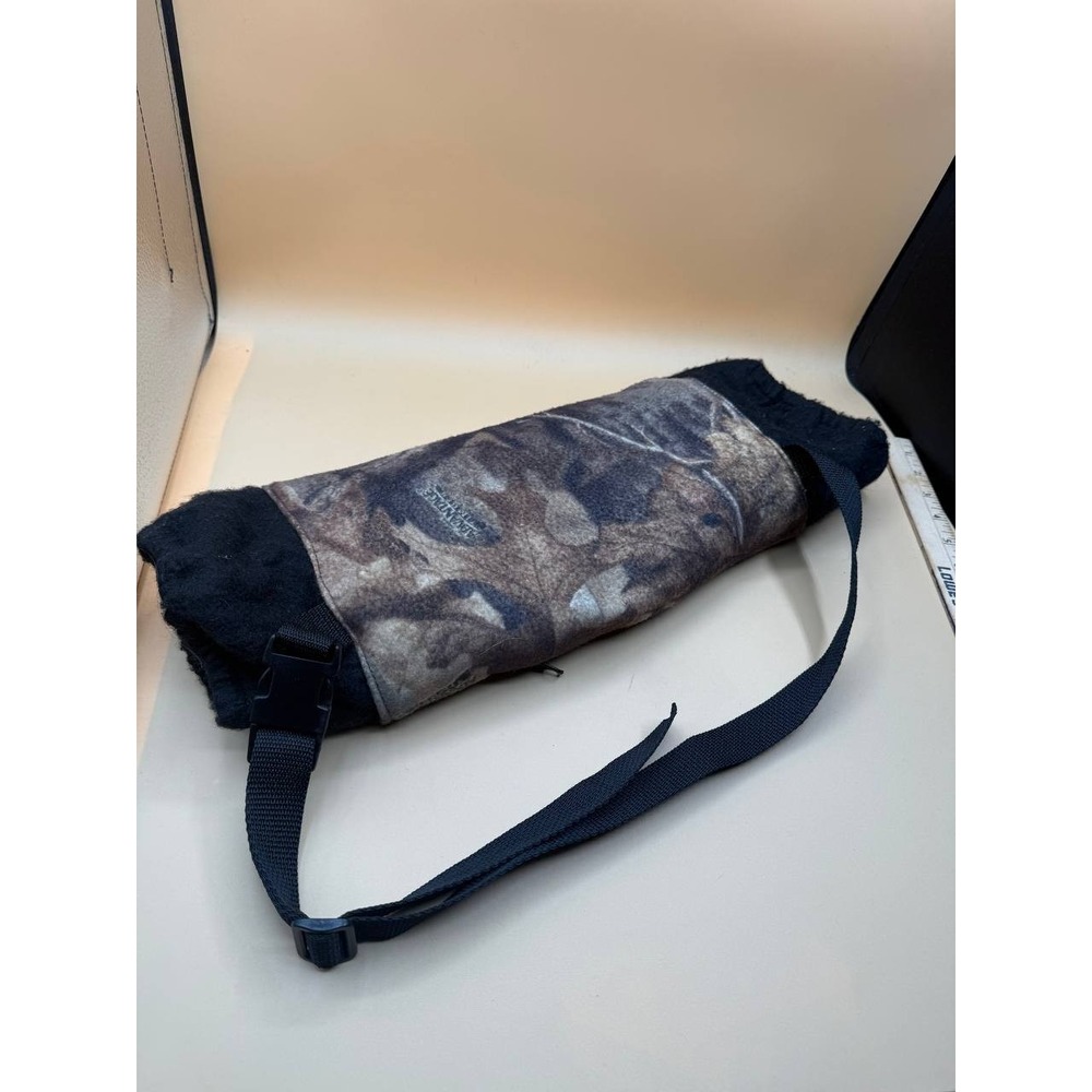 Advantage Camouflage Fleece Handwarmer One Size Brown Hunting Camping Outdoor